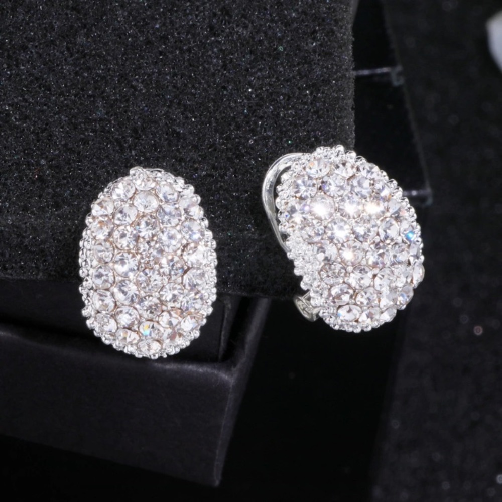 🌟 Rhinestone Elegant Earrings - Picture 4 of 5